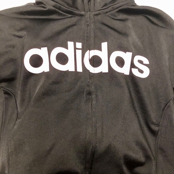 Adorable Adidas black and pink track suit size 2t - Picture 4 of 4